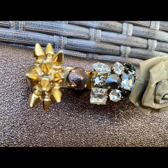 MAISON DU POSH ENVELOPE CLITCH CRYSTAL RING DETAIL - Picture 7 of 8